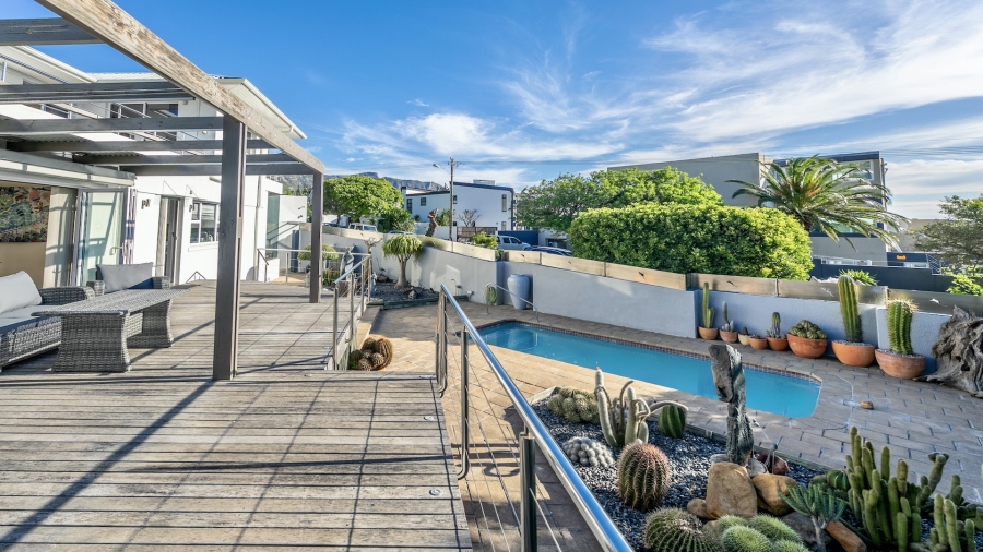 4 Bedroom Property for Sale in Camps Bay Western Cape